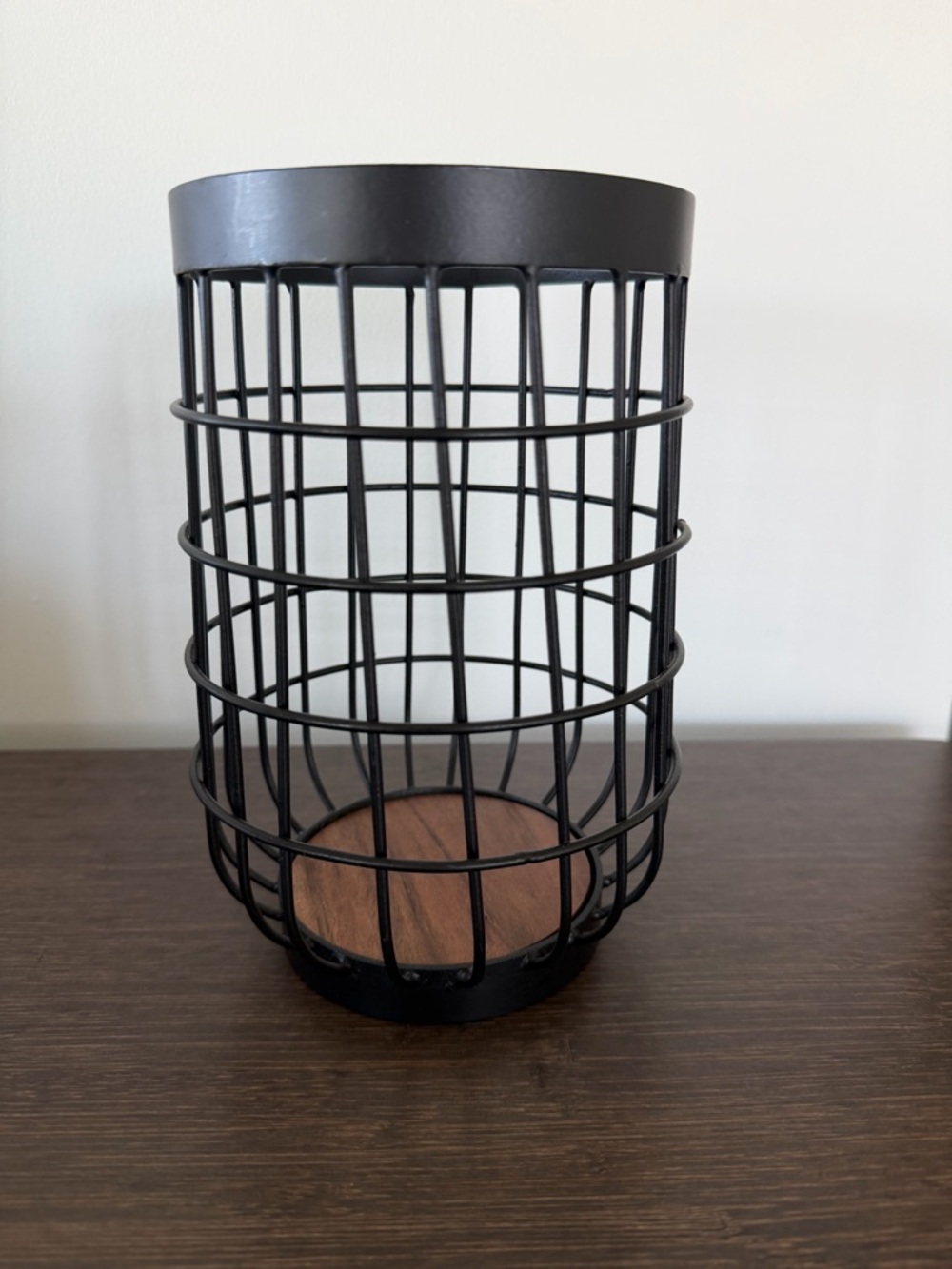 Farmhouse Black Metal Wire Utensil Holder with Wood Base